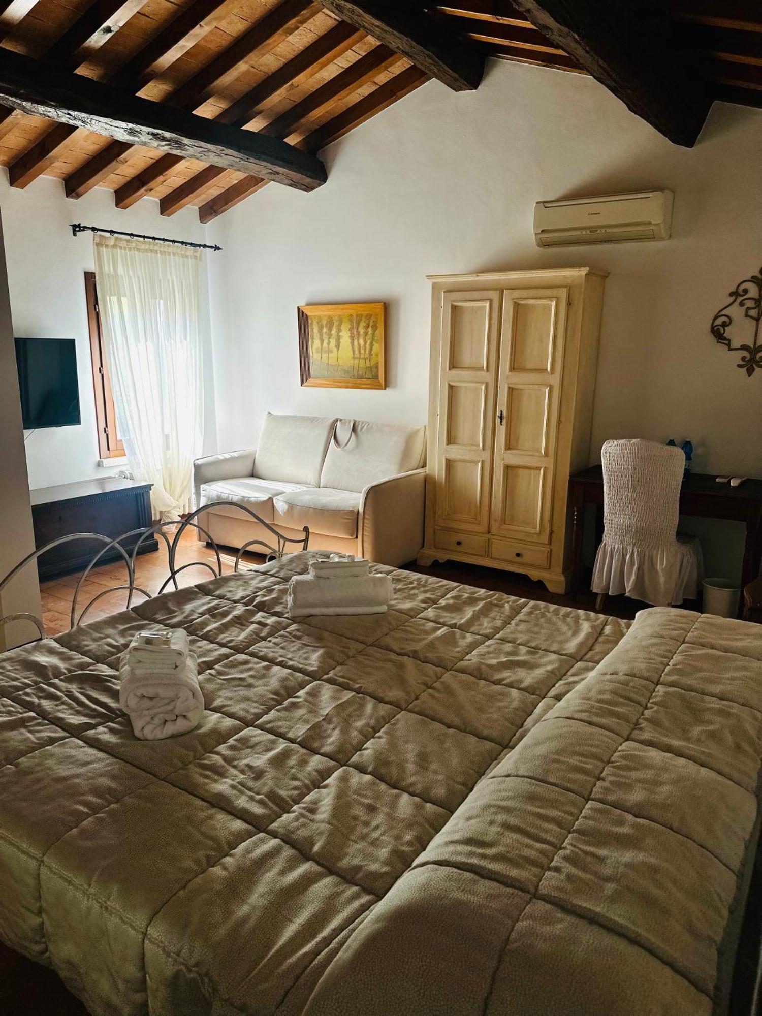 Agriturismo Corte Capiluppia Curtatone Eksteriør billede