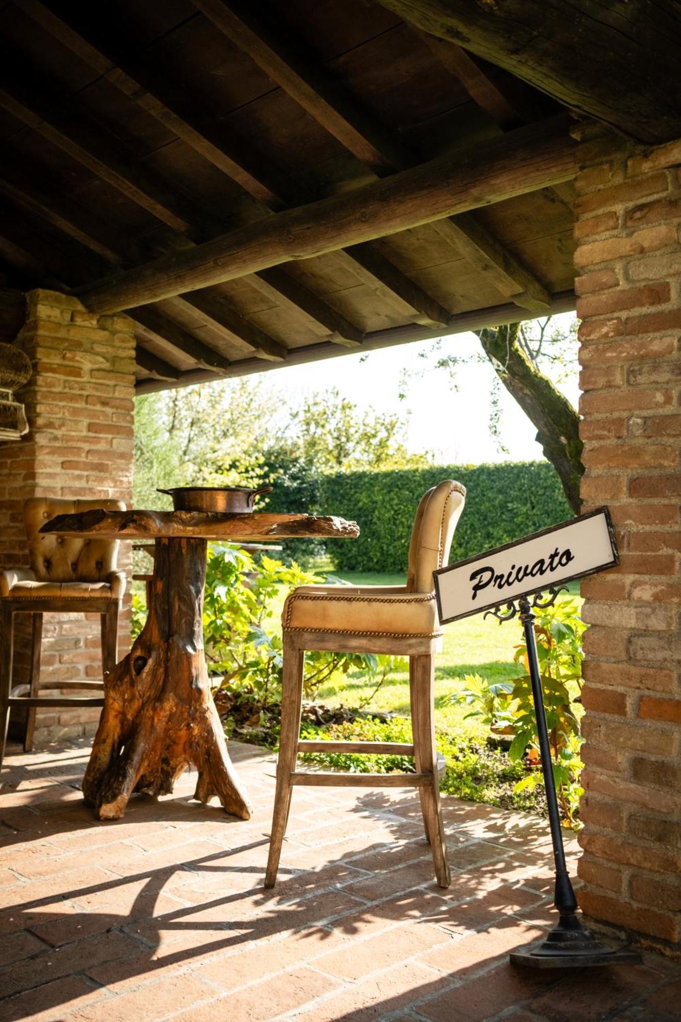 Agriturismo Corte Capiluppia Curtatone Eksteriør billede